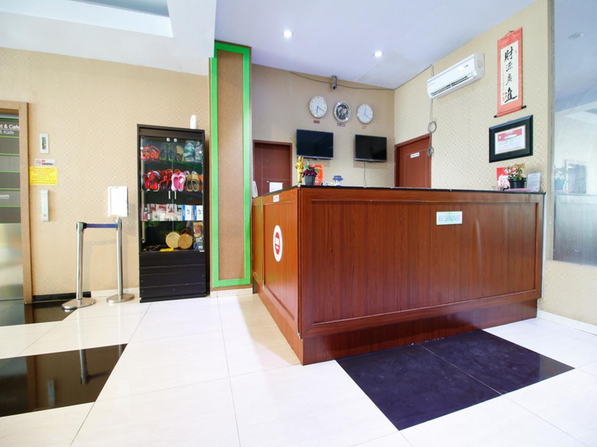 Reddoorz Near Pelabuhan Hotel